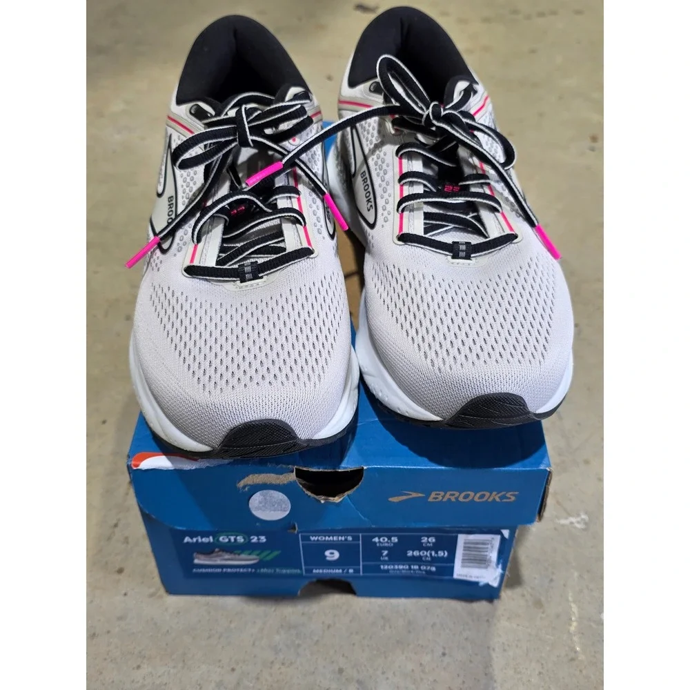Brooks Ariel GTS 23 Womens Running Shoes Grey Black Pink 120390 1B 078 Size 9